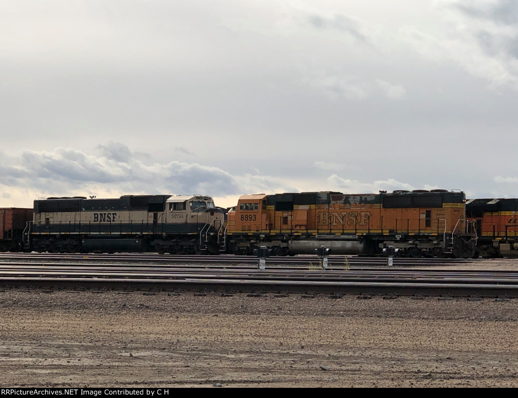 BNSF 9756/8893